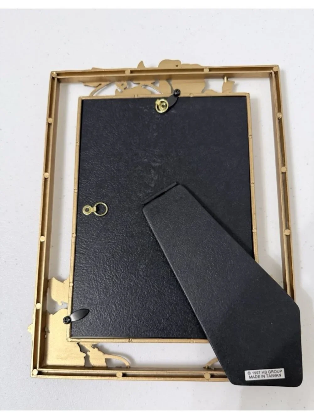 HB Group 1997 Gold Bronze Tone Metal Rose Photo Frame Tabletop Or Wall 5x7 Photo